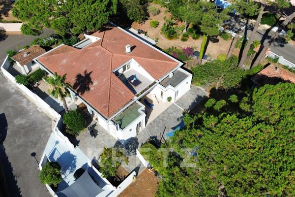 Villa de Caractères de 242m2 - La Marana à 200m de la mer