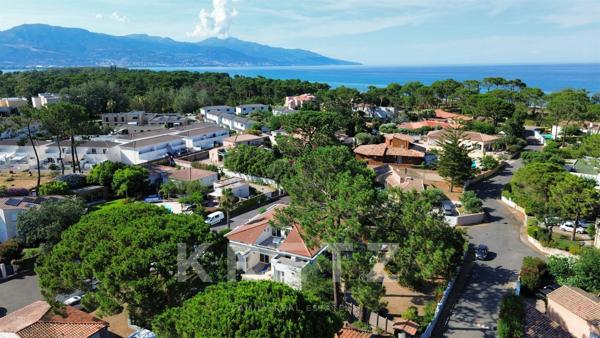 Villa de Caractères de 242m2 - La Marana à 200m de la mer