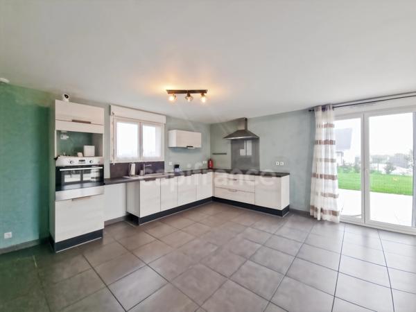 Maison à vendre 6 pièces SAINT LOUP DE VARENNES (71)