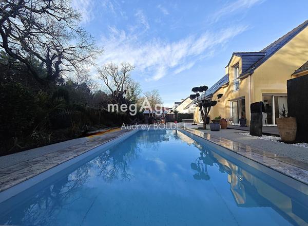 Maison à PLOEREN, 56880 - 8 pièces 162m²