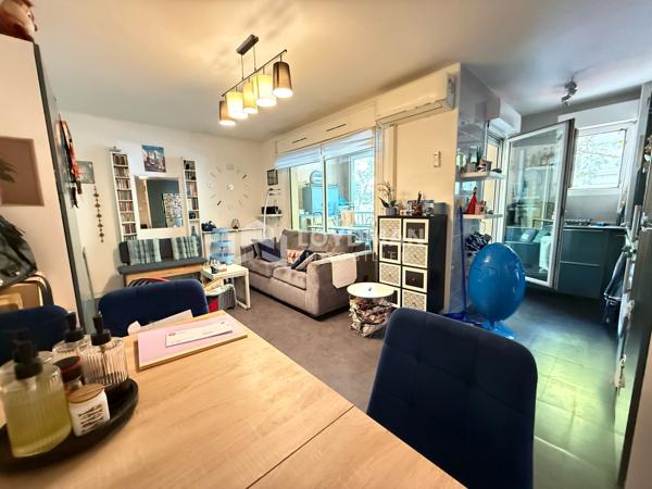 T2 39,43m2 avec loggia et parking - Rives du Lez