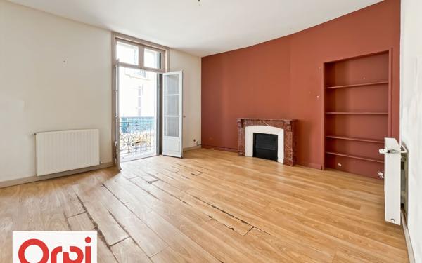 Appartement à vendre    3 pièces • 71,12 m2 Béziers