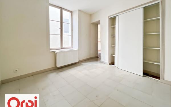 Appartement à vendre    3 pièces • 71,12 m2 Béziers