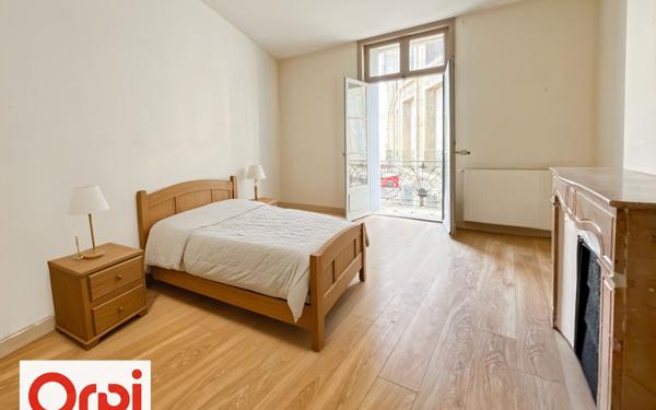 Appartement à vendre    3 pièces • 71,12 m2 Béziers