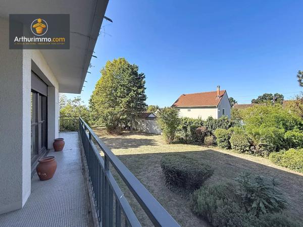 Vente                                                      Appartement
                        
                     5 pièces                      92 m2                     à Eaubonne