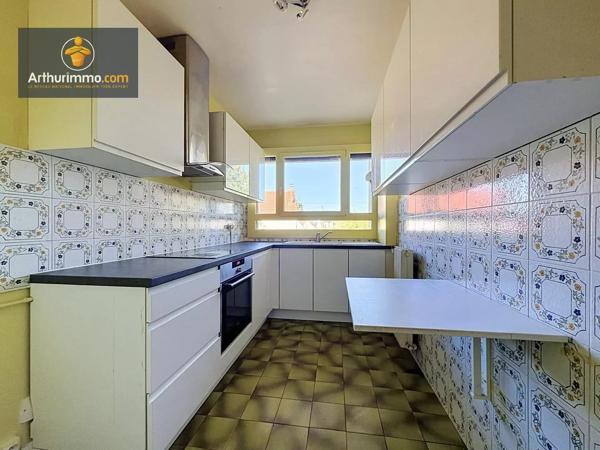 Vente                                                      Appartement
                        
                     5 pièces                      92 m2                     à Eaubonne