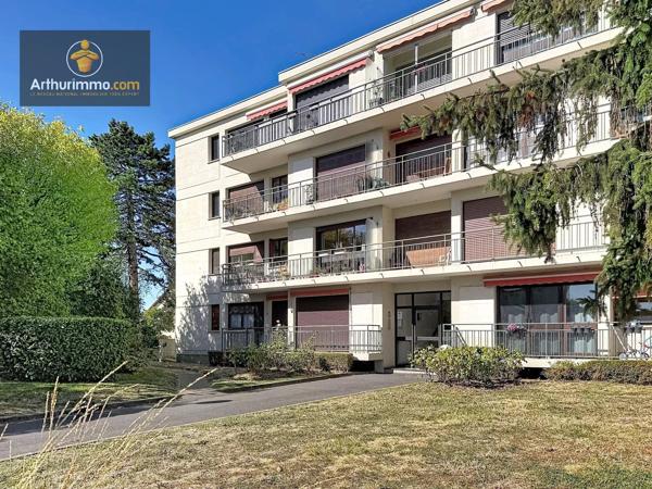 Vente                                                      Appartement
                        
                     5 pièces                      92 m2                     à Eaubonne