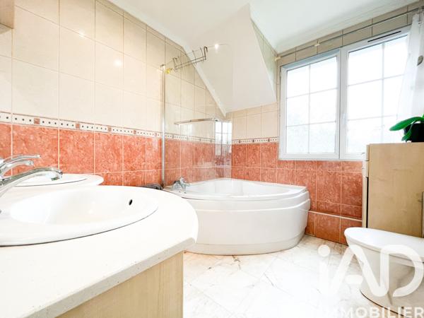 Maison à vendre 7 pièces 195 m² Bièvres
