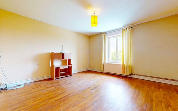 Maison à vendre    7 pièces •  Gondrecourt-Aix