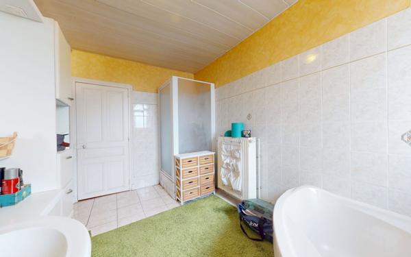 Maison à vendre    7 pièces •  Gondrecourt-Aix