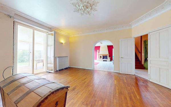 Maison à vendre    7 pièces •  Gondrecourt-Aix