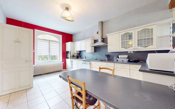 Maison à vendre    7 pièces •  Gondrecourt-Aix