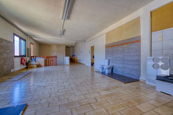 Immeuble / local commercial Zone Industrielle Furiani 11 pièces - 500 m²