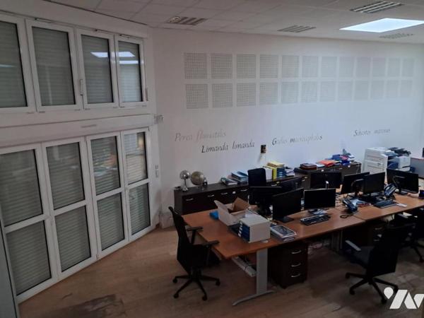 LE PORTEL A VENDRE ENSEMBLE IMMOBILIER APPARTEMENTS ET LOCAUX COMMERCIAUX