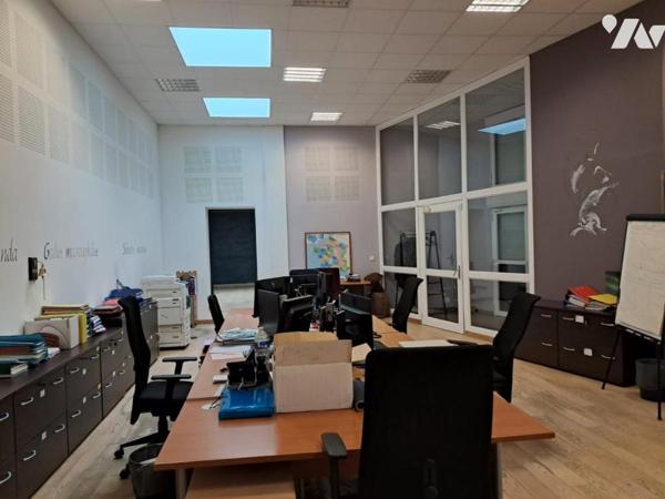 LE PORTEL A VENDRE ENSEMBLE IMMOBILIER APPARTEMENTS ET LOCAUX COMMERCIAUX