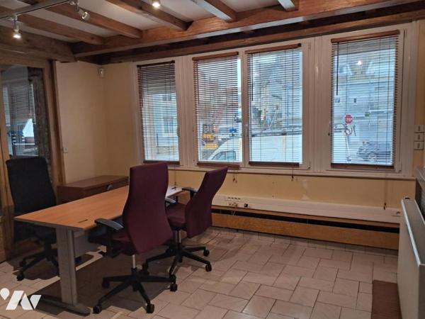 LE PORTEL A VENDRE ENSEMBLE IMMOBILIER APPARTEMENTS ET LOCAUX COMMERCIAUX