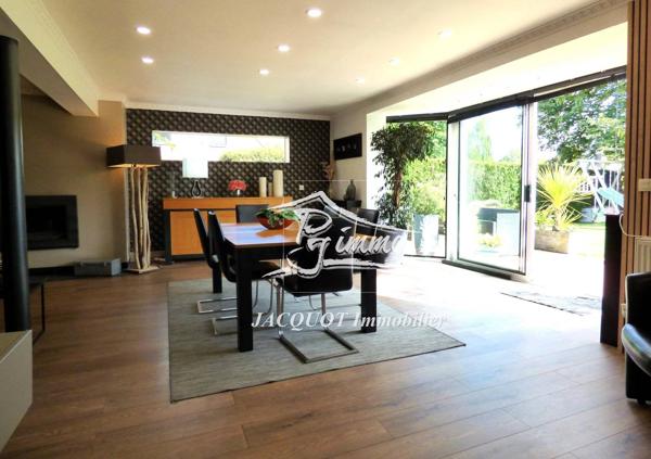Vente immobilière : Maison à Halluin  5 pièces 140 m² 415 000 €- Jacquot Immobilier.