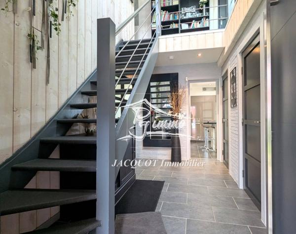 Vente immobilière : Maison à Halluin  5 pièces 140 m² 415 000 €- Jacquot Immobilier.