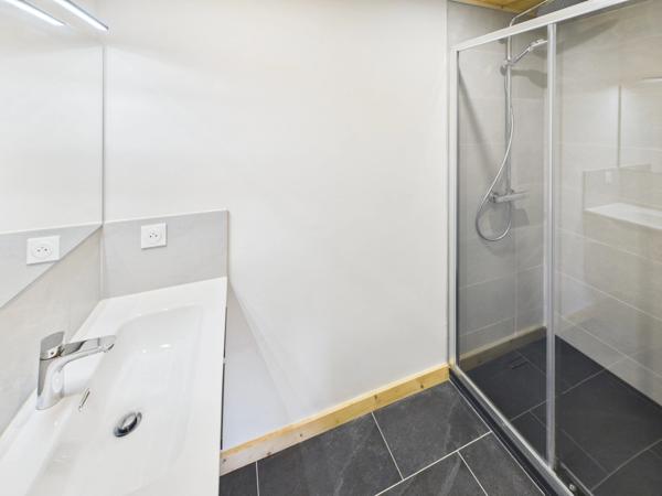 Haute Savoie (74), à vendre SAMOENS - Domaine skiable Grand Massif - Appartement T3 63 m²