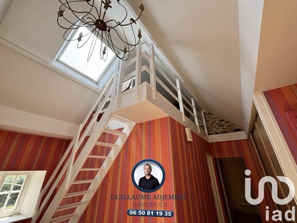 Maison traditionnelle 7 pièces de 240 m² à Cherbourg-en-Cotentin (50110)