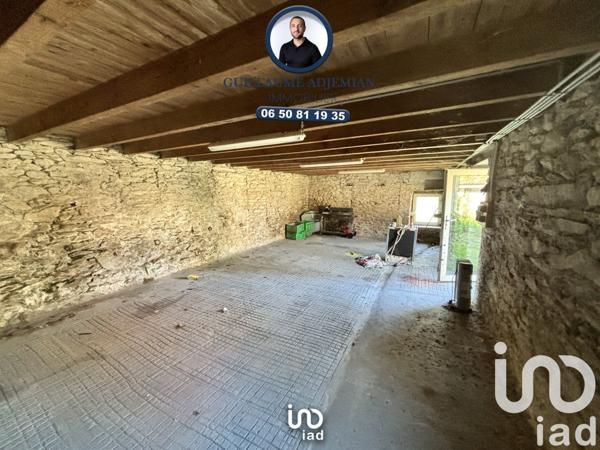 Maison traditionnelle 7 pièces de 240 m² à Cherbourg-en-Cotentin (50110)