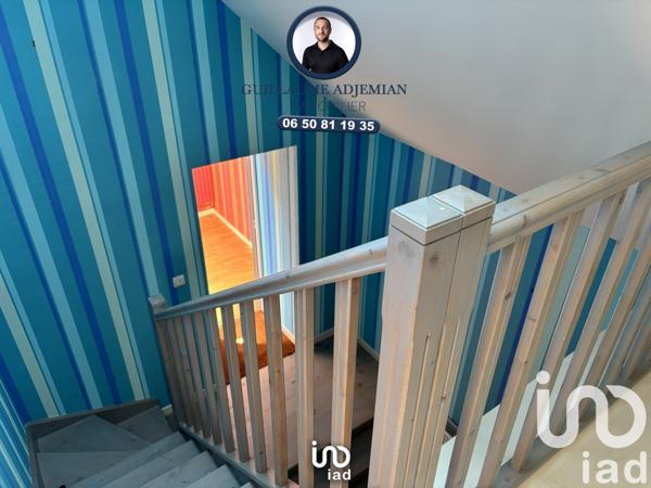 Maison traditionnelle 7 pièces de 240 m² à Cherbourg-en-Cotentin (50110)