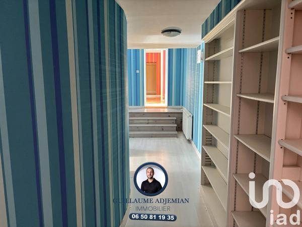 Maison traditionnelle 7 pièces de 240 m² à Cherbourg-en-Cotentin (50110)