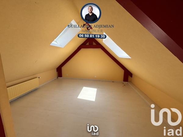 Maison traditionnelle 7 pièces de 240 m² à Cherbourg-en-Cotentin (50110)