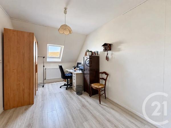 Maison à vendre  7 pièces - 124,68 m 2   CHELLES  - 77