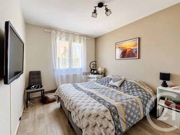 Maison à vendre  7 pièces - 124,68 m 2   CHELLES  - 77