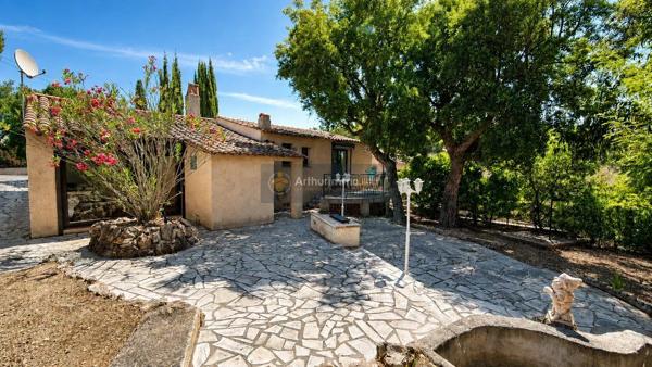Vente                                                      Maison
                        
                     4 pièces                      71 m2                     à Fréjus