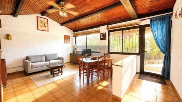 Vente                                                      Maison
                        
                     4 pièces                      71 m2                     à Fréjus