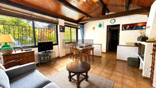 Vente                                                      Maison
                        
                     4 pièces                      71 m2                     à Fréjus