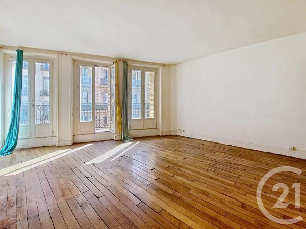 Appartement T3 à vendre  3 pièces - 71,32 m 2   PARIS  - 75010