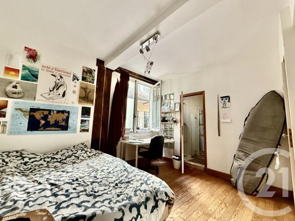 Appartement F3 à vendre  3 pièces - 62,14 m 2   PARIS  - 75011
