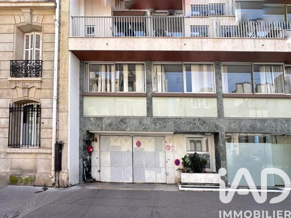 Parking à vendre 9 m² Paris 17