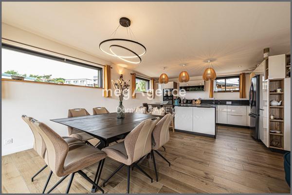 Maison à TREBEURDEN, 22560 - 15 pièces 360m²