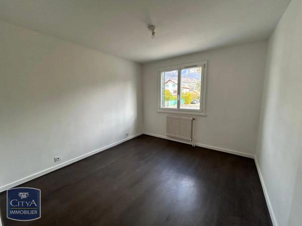 Appartement à louer 3 pièces 63.58m²