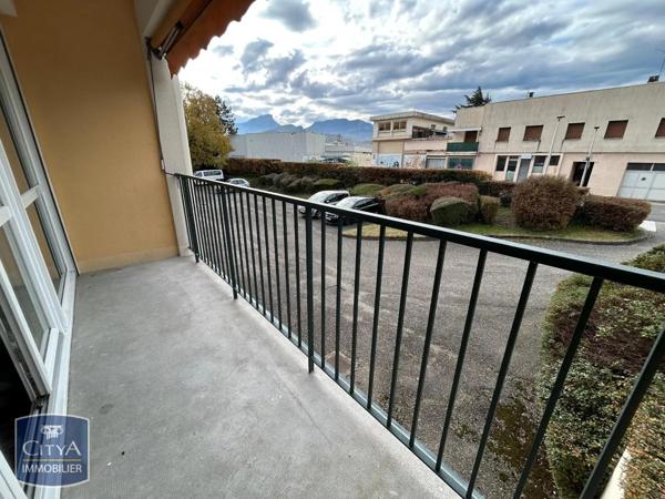 Appartement à louer 3 pièces 63.58m²