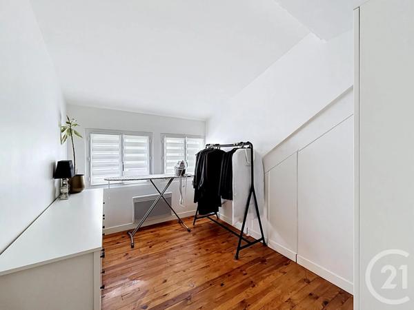 Maison à vendre  5 pièces - 107,68 m 2   FONTAINEBLEAU  - 77