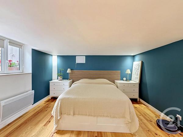 Maison à vendre  5 pièces - 107,68 m 2   FONTAINEBLEAU  - 77