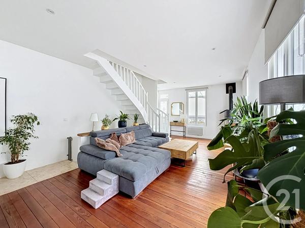 Maison à vendre  5 pièces - 107,68 m 2   FONTAINEBLEAU  - 77