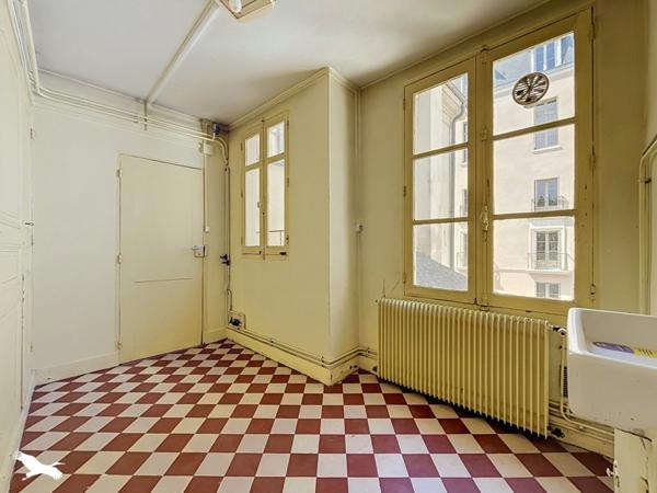 Appartement 213 000 € Tours 3 p 51 m² DPE E