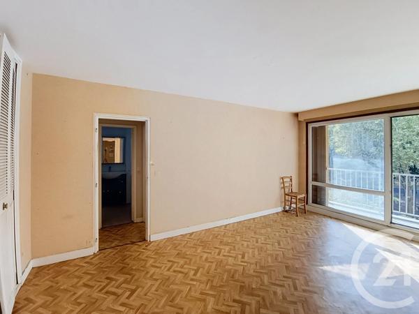 Appartement F2 à vendre  2 pièces - 44,18 m 2   ST DENIS  - 93