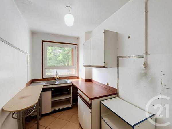 Appartement F2 à vendre  2 pièces - 44,18 m 2   ST DENIS  - 93