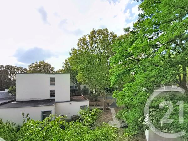 Appartement F2 à vendre  2 pièces - 44,18 m 2   ST DENIS  - 93