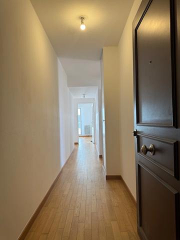 LE PERREUX-SUR-MARNE – VUE EXCEPTIONNELLE SUR LA MARNE – 2 MIN RER A – 4 PIÈCES 75 M² – DERNIER ÉTAGE – ASCENSEUR – BALCONS – PARKING