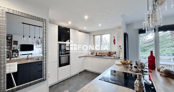 À vendre Appartement 4 pièces 81.79 m² - Le Port-marly 78560