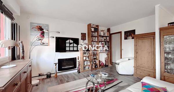 À vendre Appartement 4 pièces 81.79 m² - Le Port-marly 78560