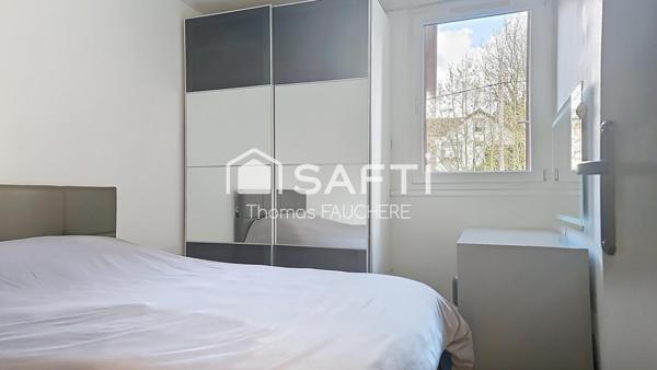Le Raincy : T4 refait à Neuf, Balcon, Box et Cave.